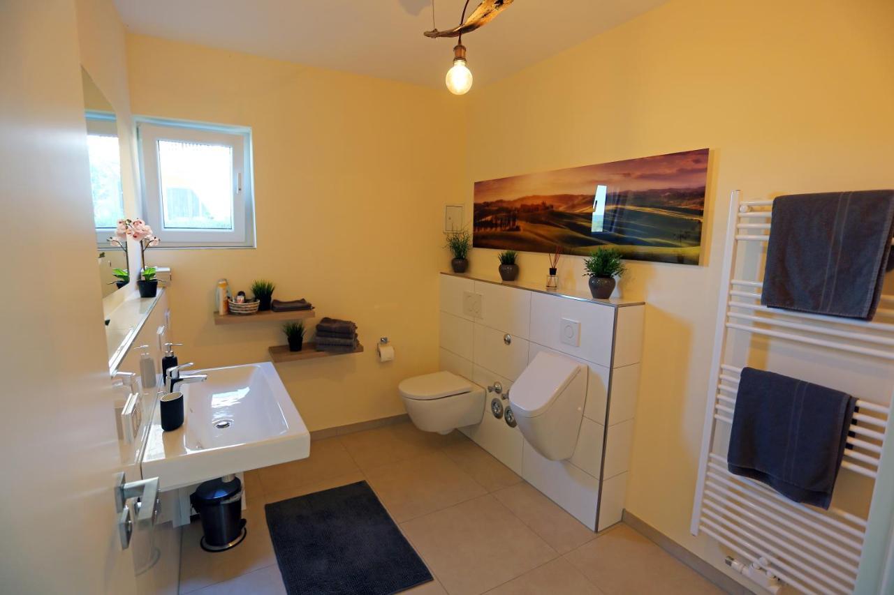 Rhein Lounge Apartment Urmitz Bagian luar foto